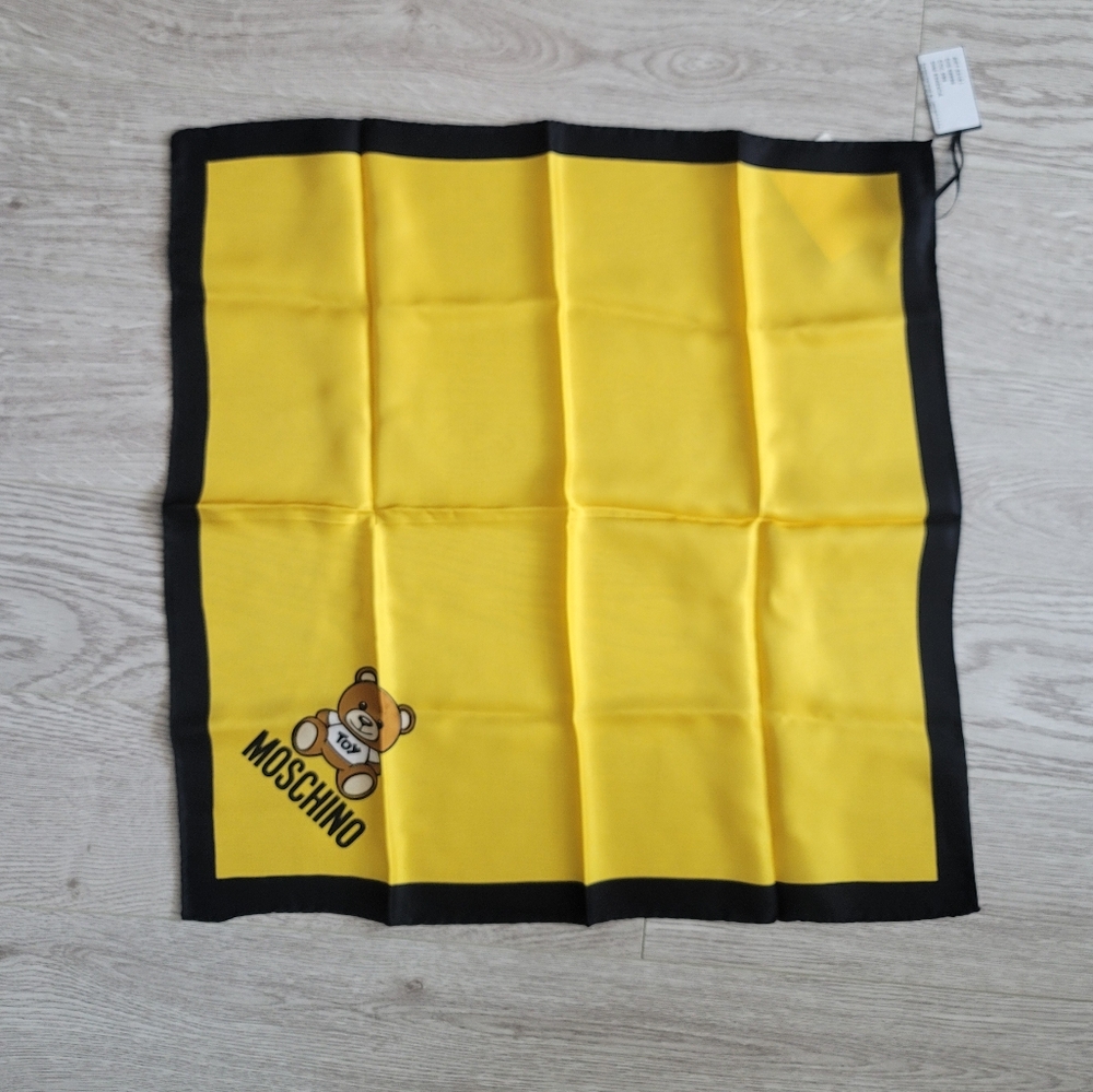 NWOT Moschino Yellow and Black Teddy Bear Silk Scarf